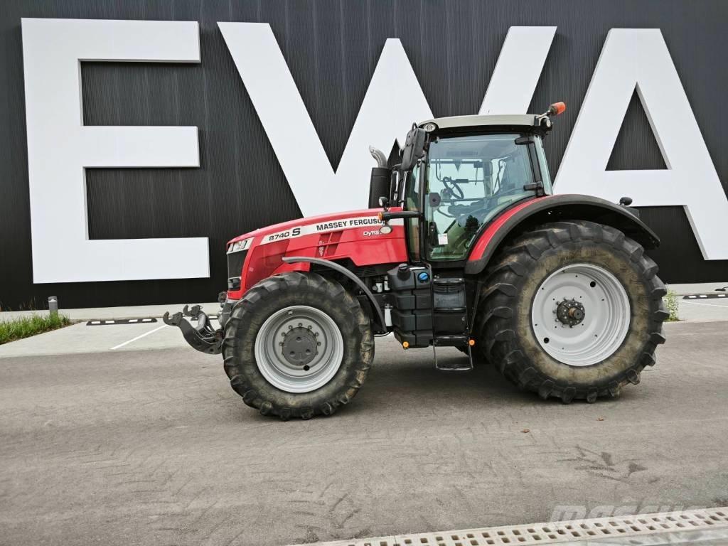 Massey Ferguson 8740 Tractors