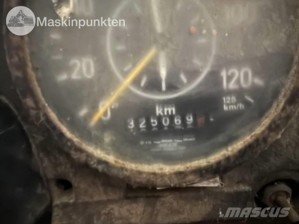 Scania LS 76 kranbil Truck mounted cranes