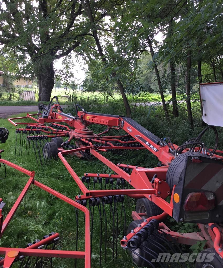 Kuhn GA 6632 Windrowers