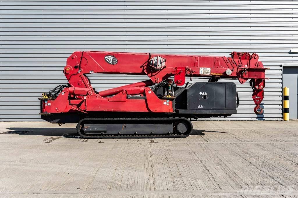 Unic URW-706 Mini cranes