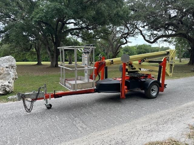 JLG T 350 Trailer mounted platforms
