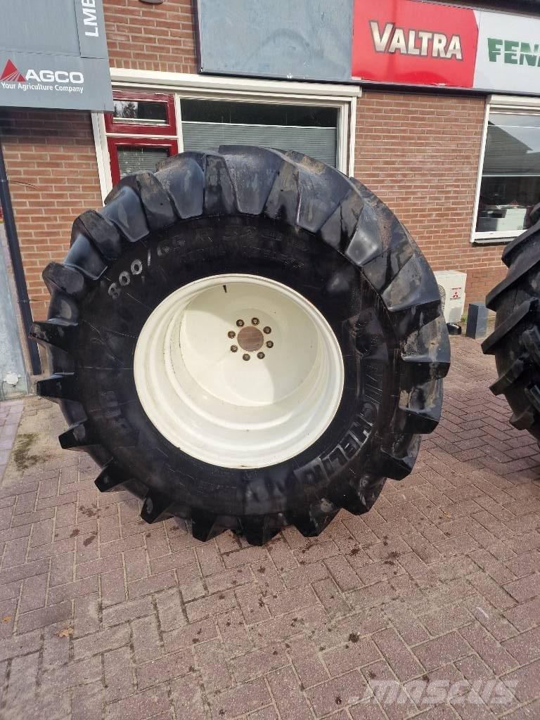 Michelin Mega X Bib Tyres, wheels and rims