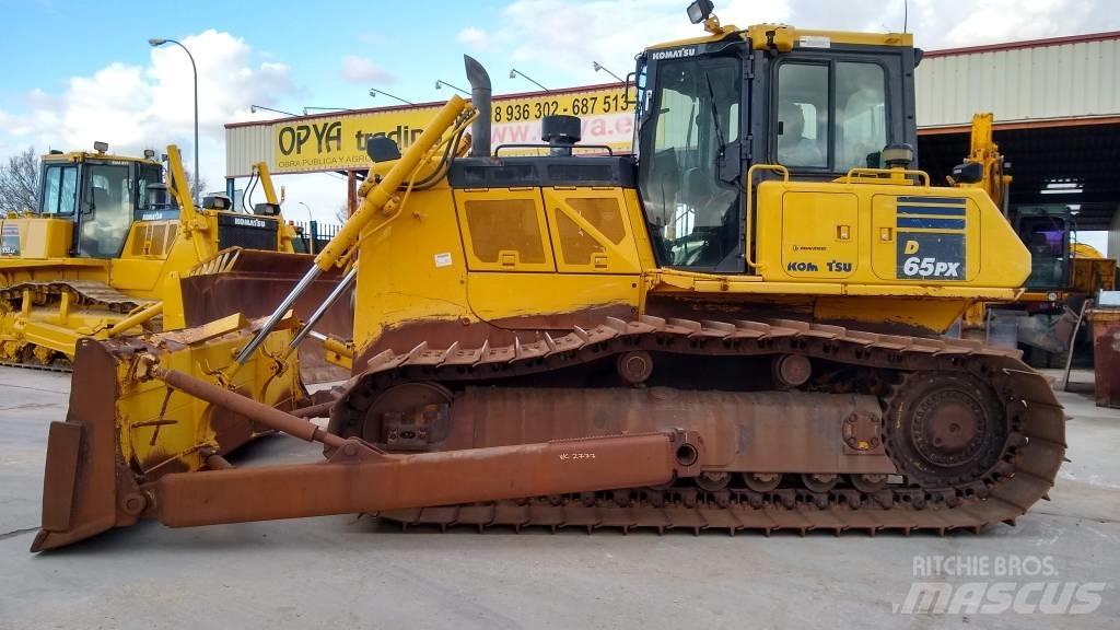 Komatsu D65PX-18 Crawler dozers