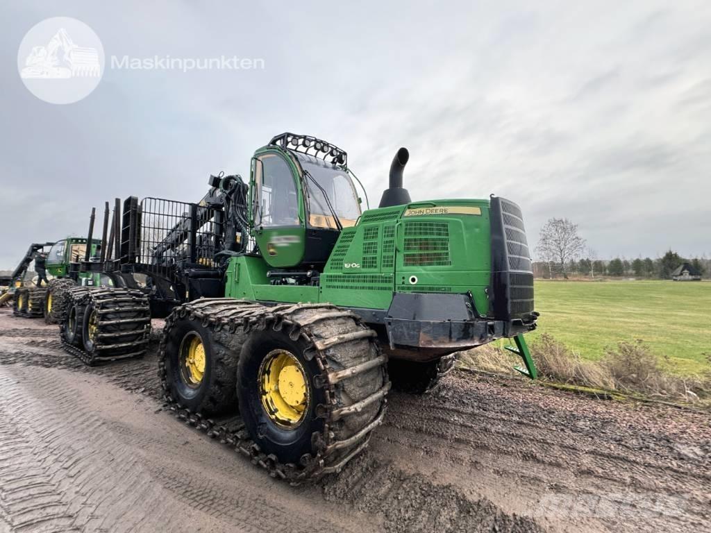 John Deere 1910 G Forwarders