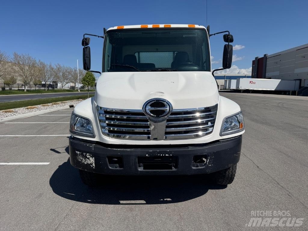 Hino 268 Flatbed / Dropside trucks