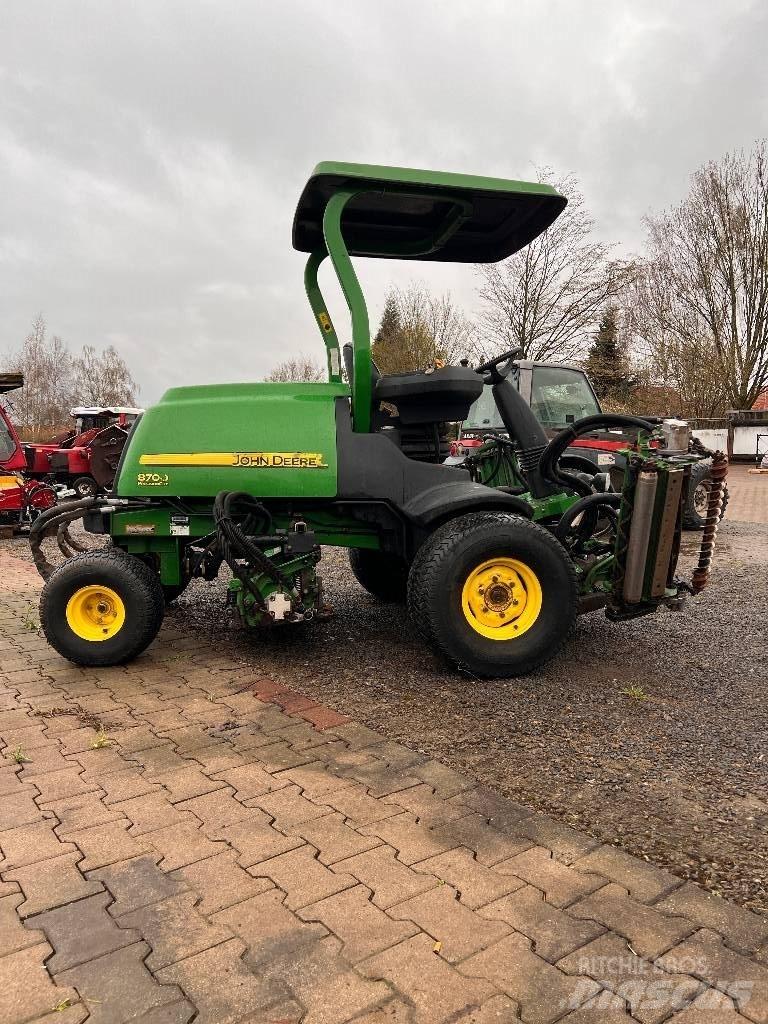 John Deere 8700 Fairway mowers