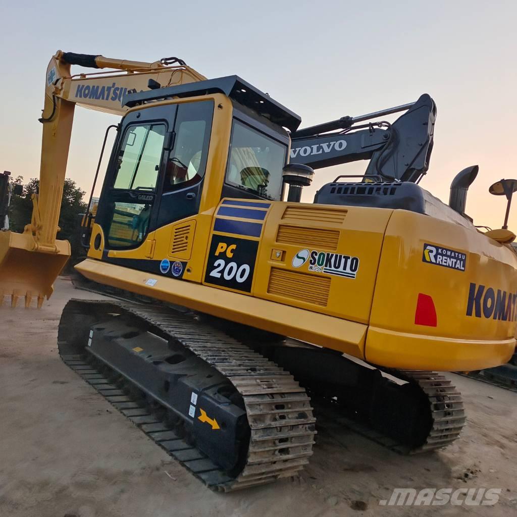 Komatsu PC 200-8 Crawler excavators