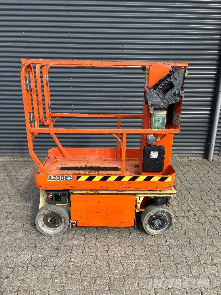 JLG 1230 ES Used Personnel lifts and access elevators