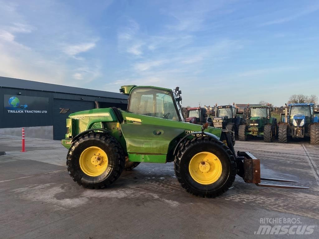 John Deere 3200 Telescopic handlers