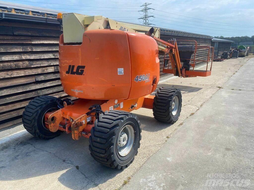 JLG 450AJ Articulated boom lifts