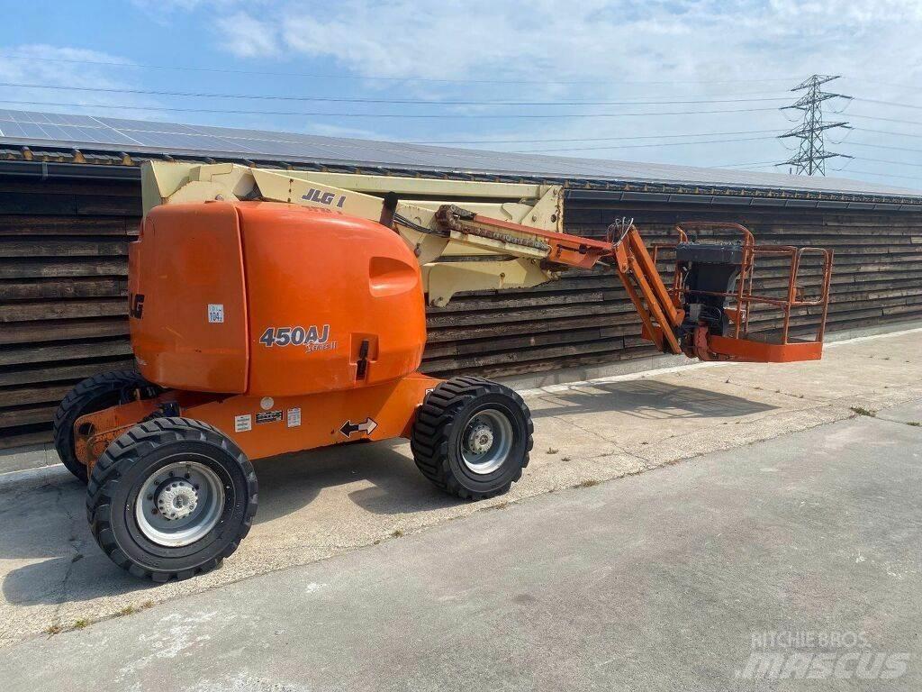 JLG 450AJ Articulated boom lifts