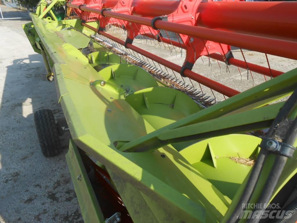 CLAAS Tucano 440 Combine harvesters