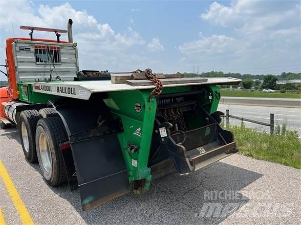 Landoll 825 Low loaders