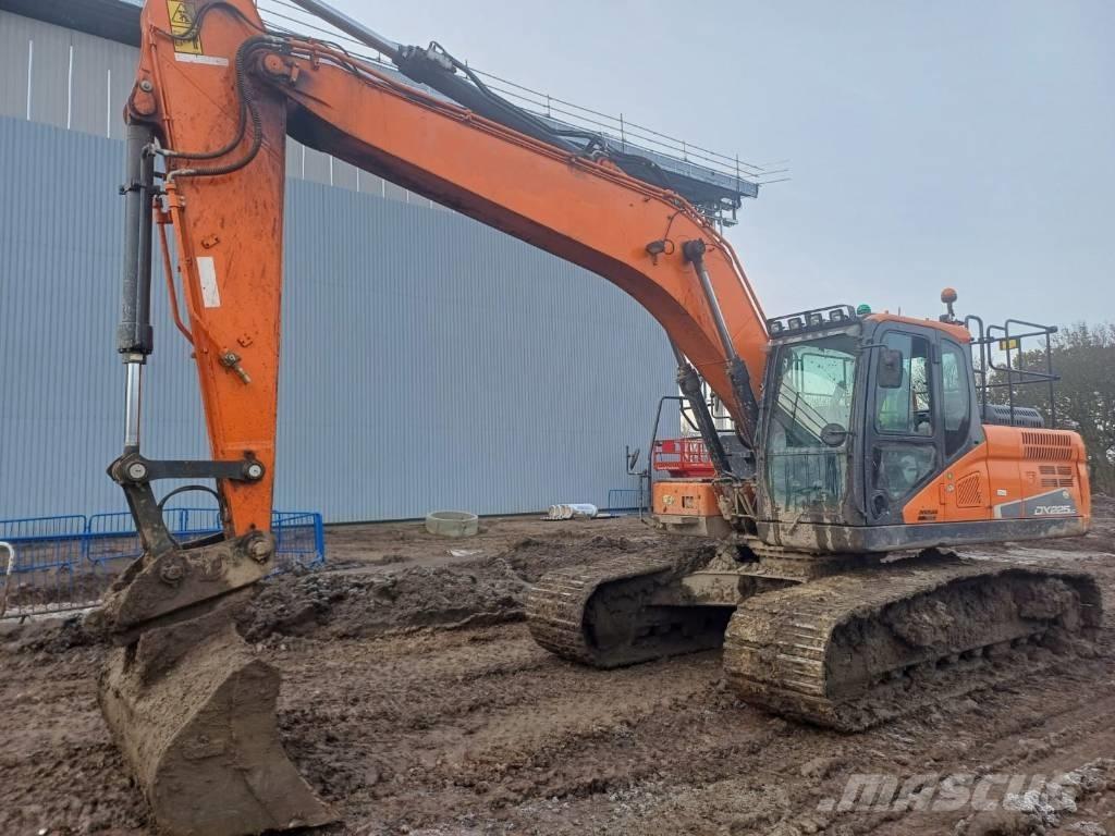 Doosan DX 225 LC-5 Crawler excavators