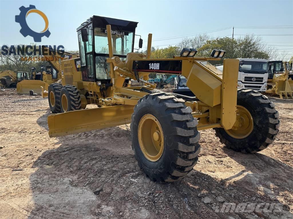 CAT 140H Graders