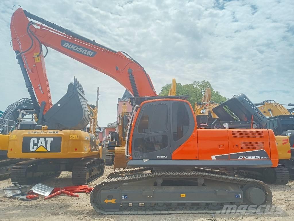 Doosan DX 225LC-9C Crawler excavators