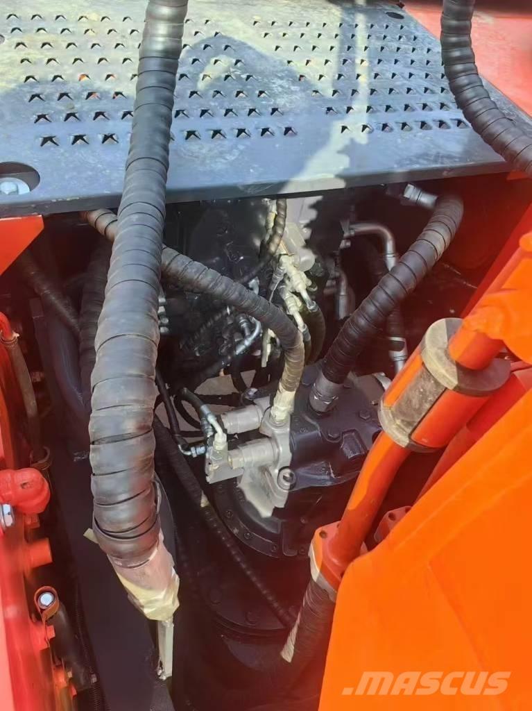 Doosan DX 225 LC Crawler excavators