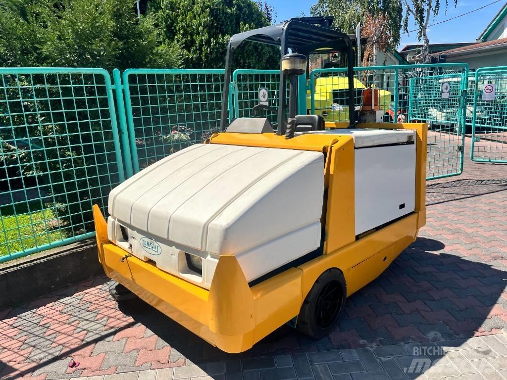 Tennant 6650D      V-2809 Other groundscare machines