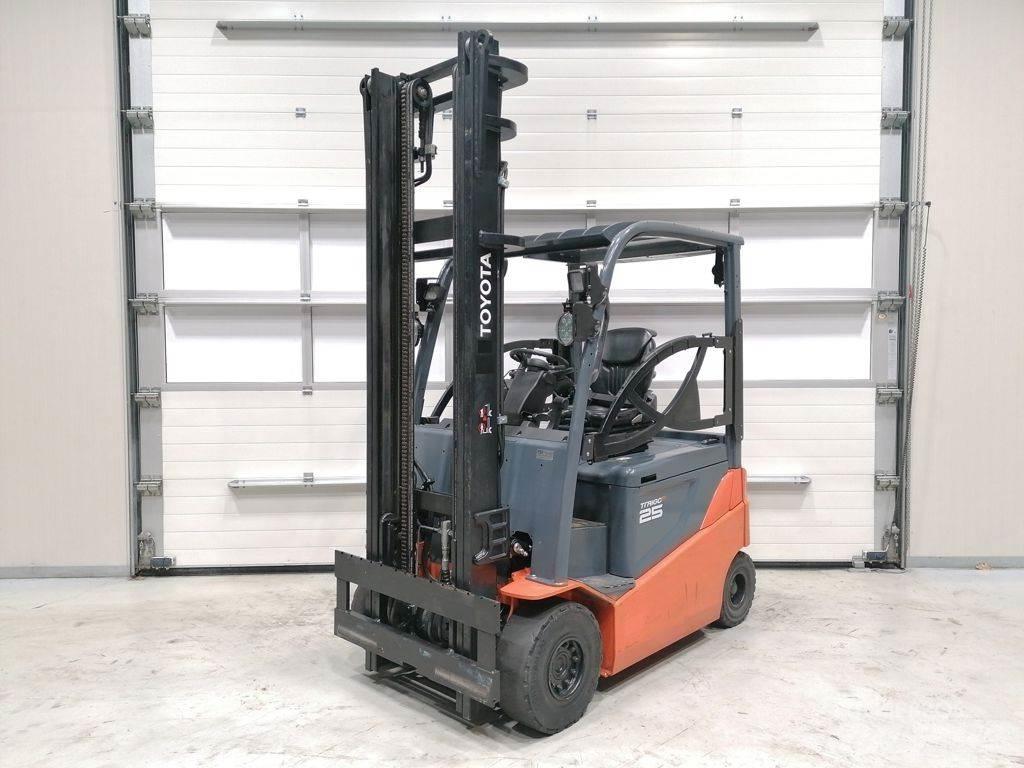 Toyota 8FBMKT25 Electric forklift trucks