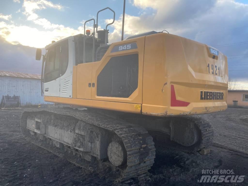 Liebherr R 945 Crawler excavators