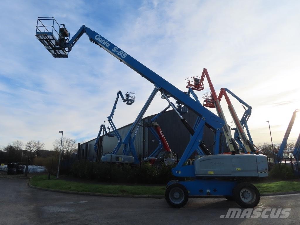 Genie S 85 Telescopic boom lifts