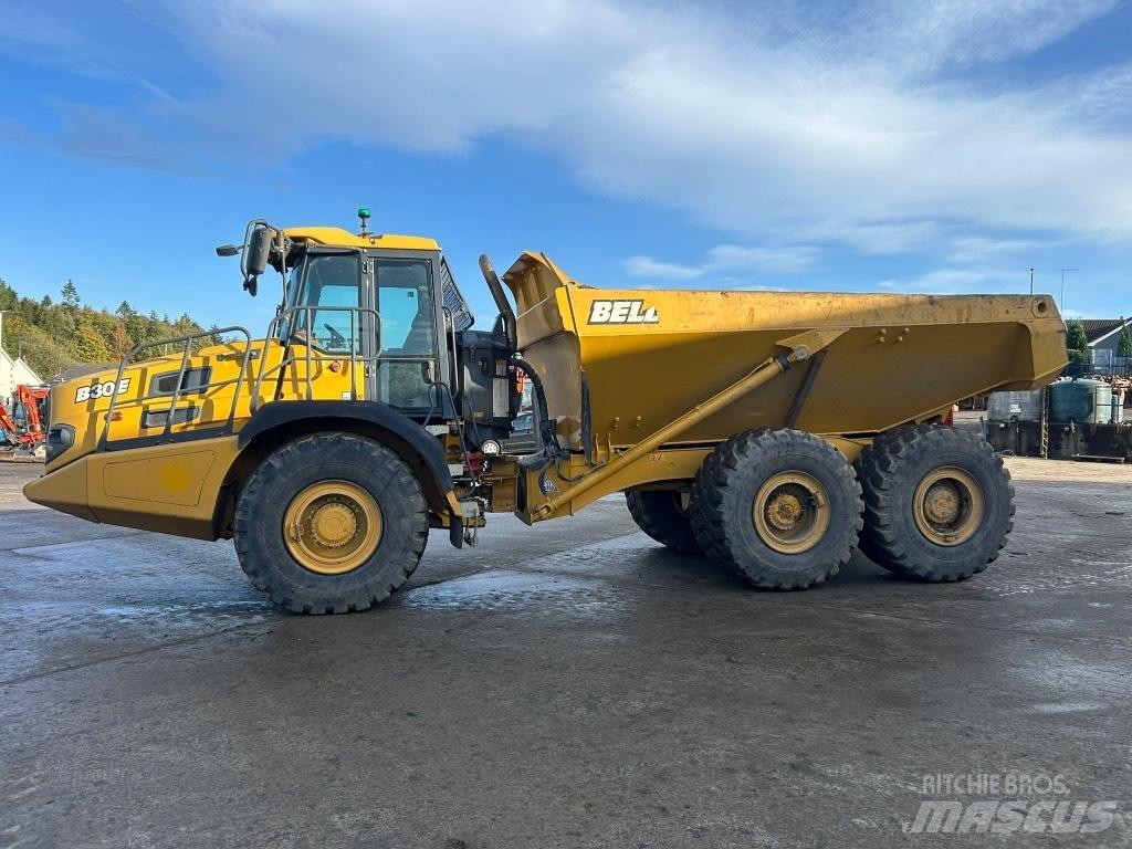 Bell B30E Articulated Haulers