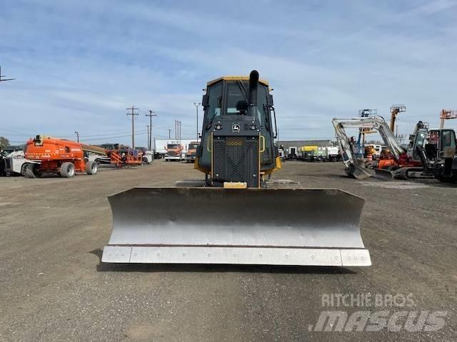DEERE 550K Crawler dozers