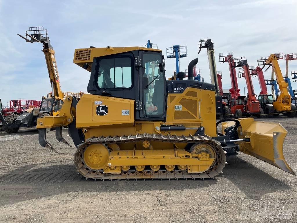 DEERE 550K Crawler dozers
