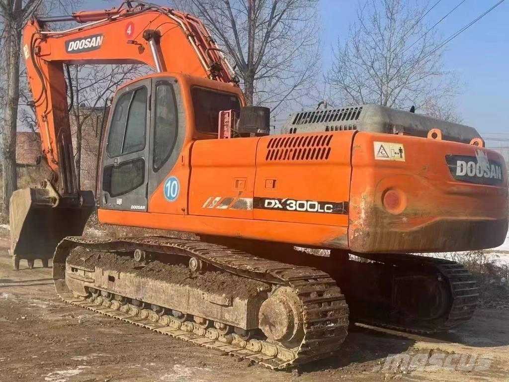 Doosan DX300 Crawler excavators