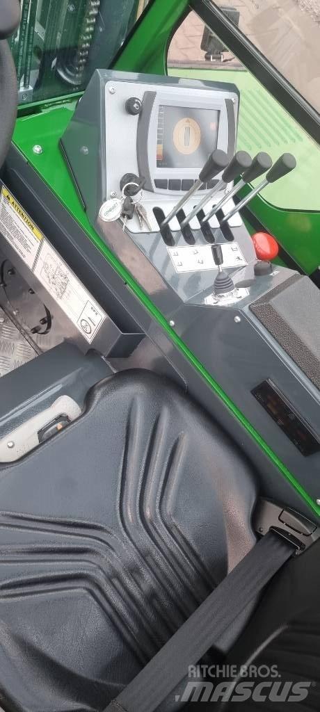 Combilift CBE 2500 4-way reach truck