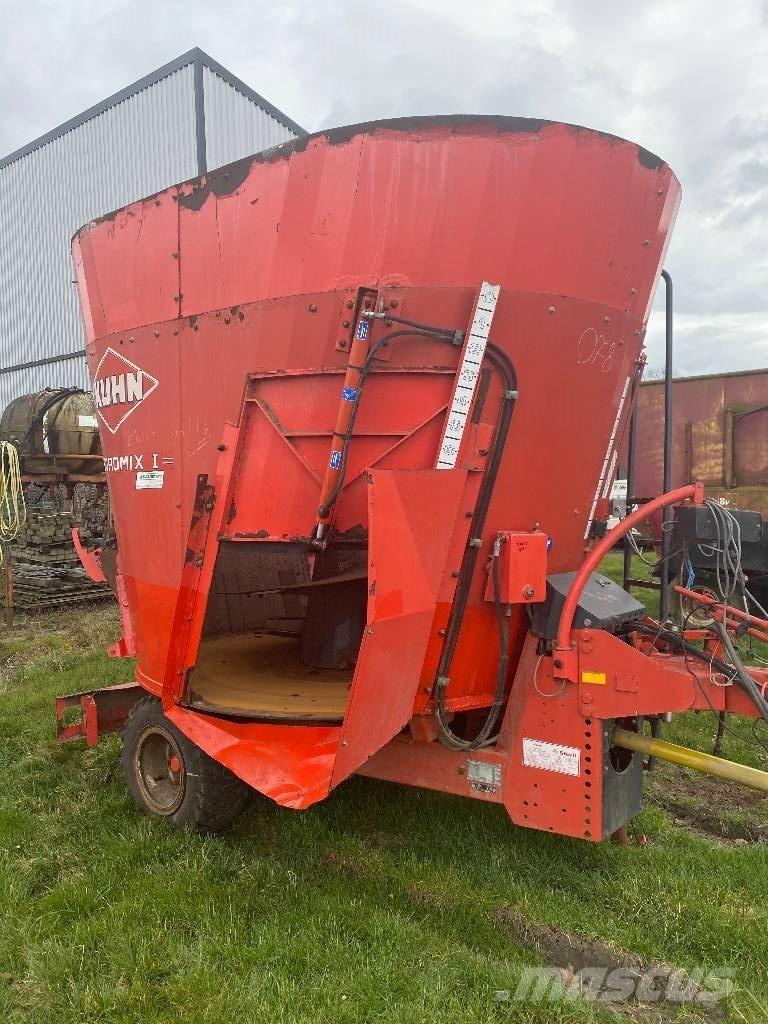 Kuhn EuroMix Feed mixer