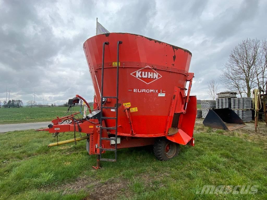Kuhn EuroMix Feed mixer
