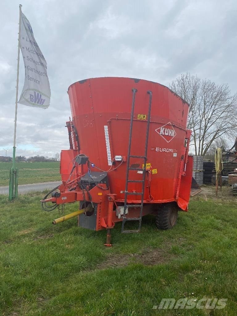 Kuhn EuroMix Feed mixer