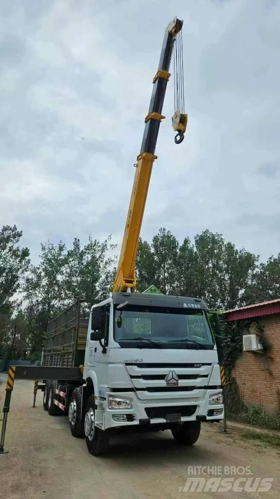 Howo 371 375 380 Truck mounted cranes