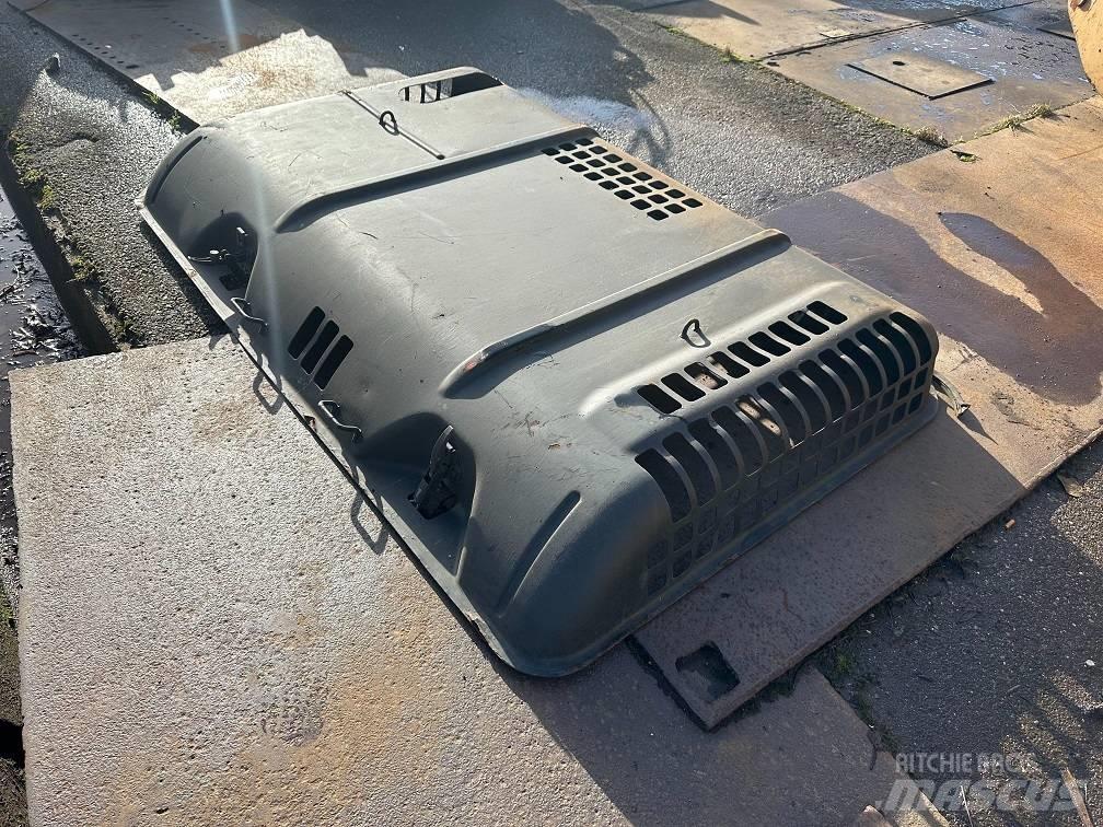 CAT 325DL hood Chassis and suspension
