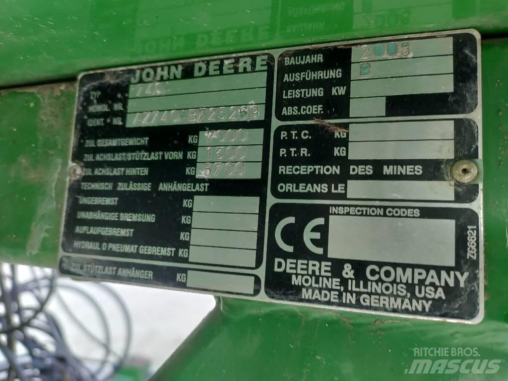John Deere 740 A Drills