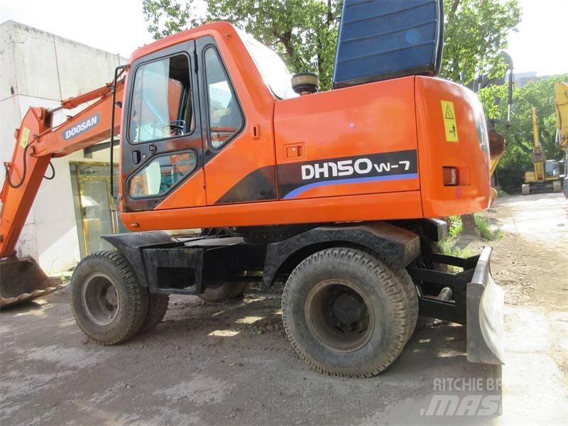 Doosan DH150W-7 Wheeled excavators
