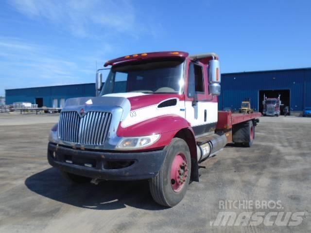 International 4300 Recovery vehicles