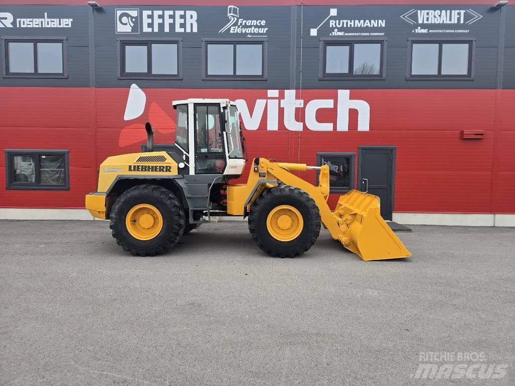 Liebherr L 522 Tractors