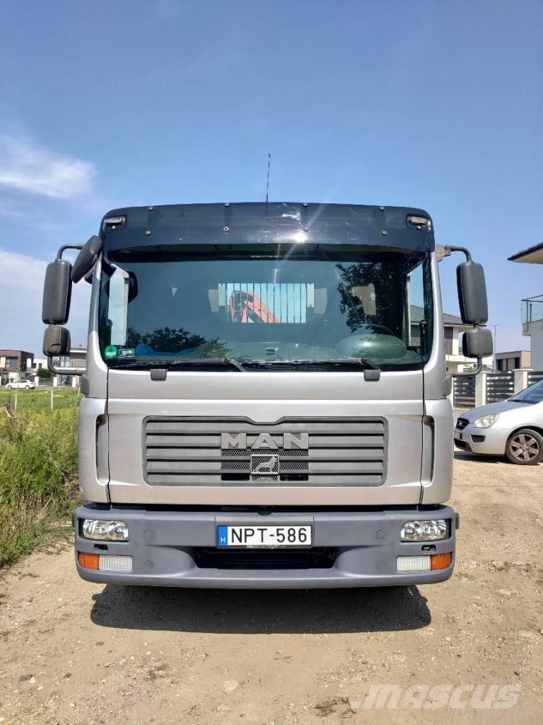 MAN TGL 12.240 Truck mounted cranes