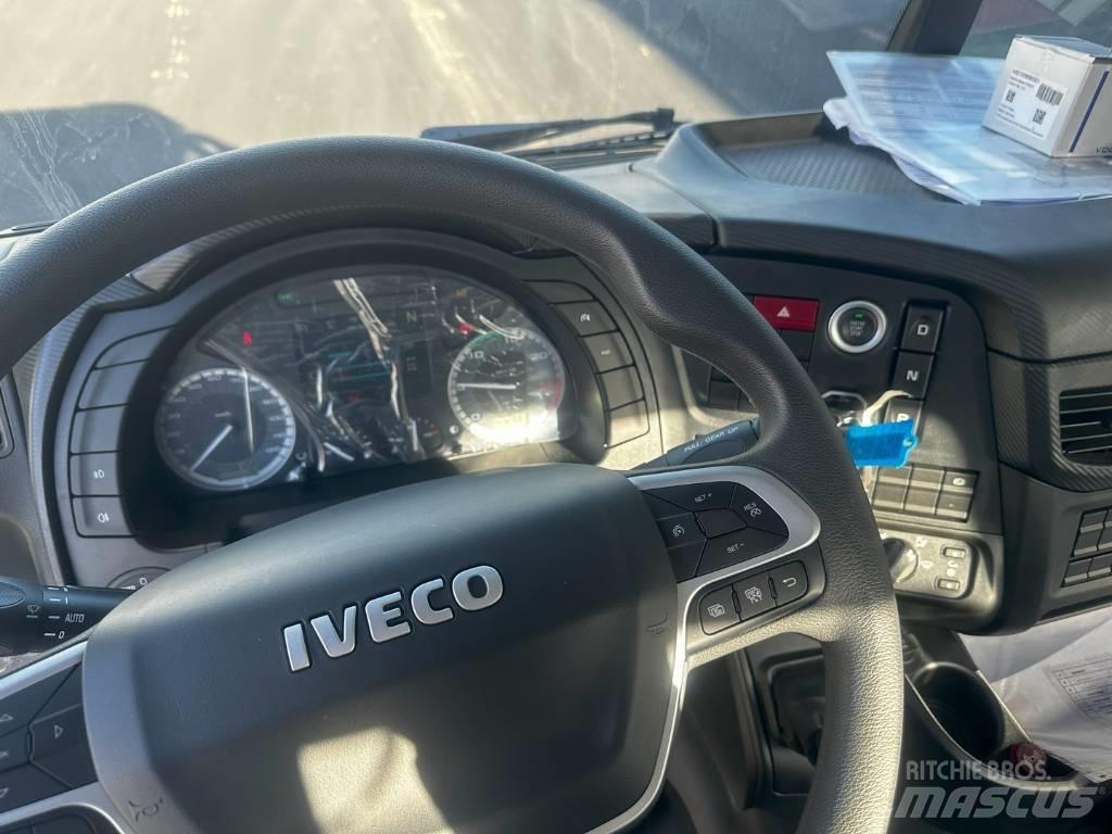 Iveco T-WAY 450 Truck mounted cranes