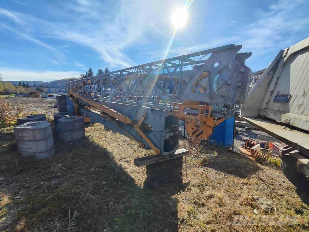 Potain Igo 22 Self-erecting cranes