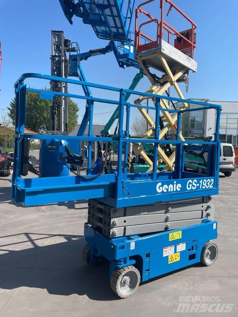Genie GS 1932 Scissor lifts