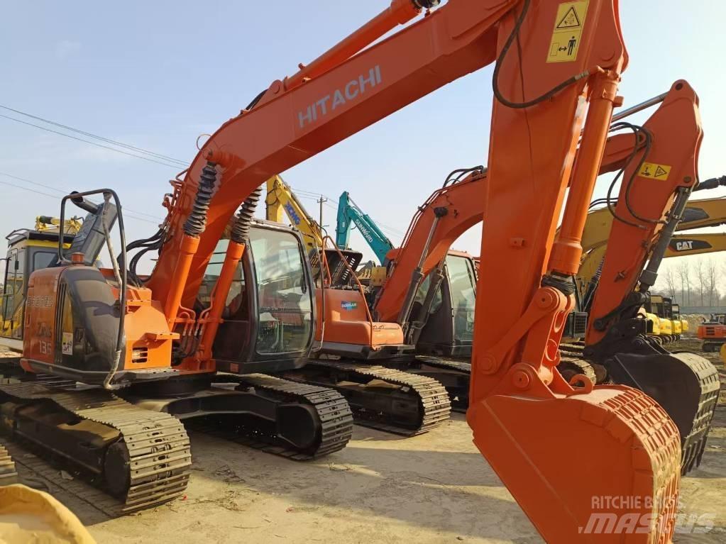 Hitachi ZX135 Crawler excavators