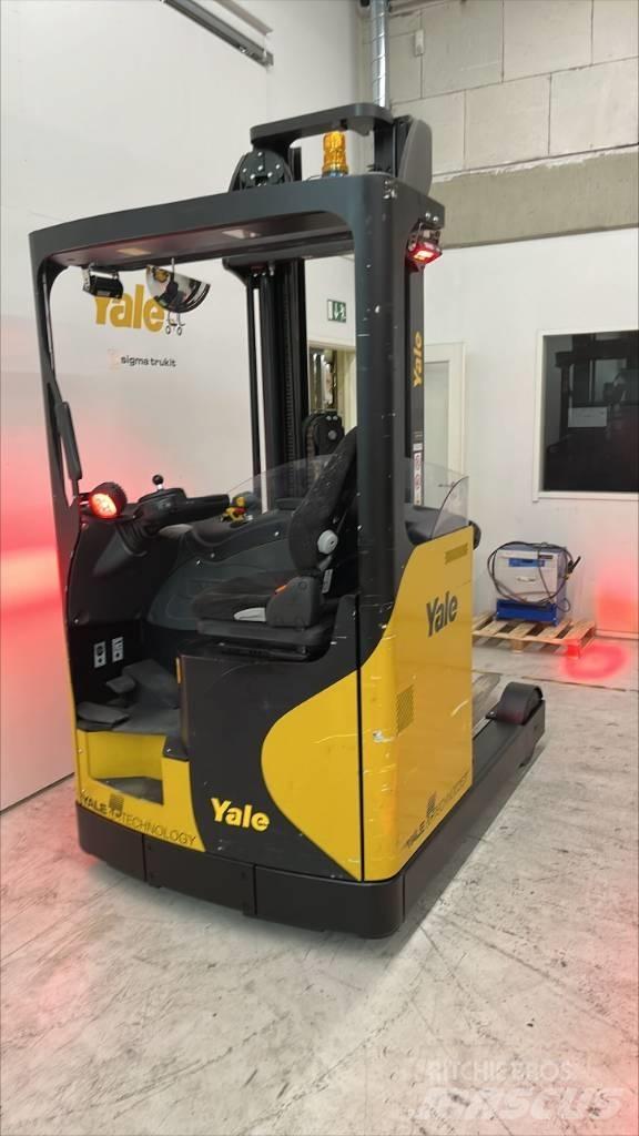 Yale MR16 Reach truck