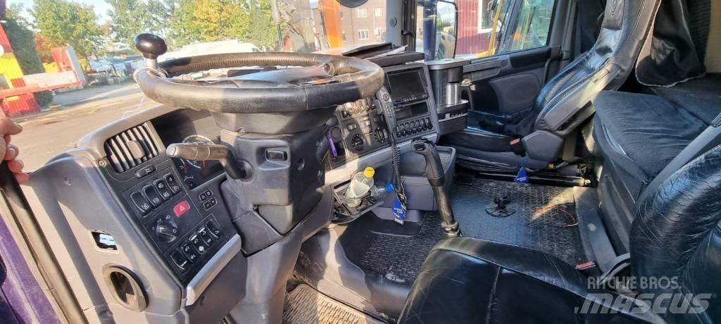 Scania R 500 8X4 Skip bin truck