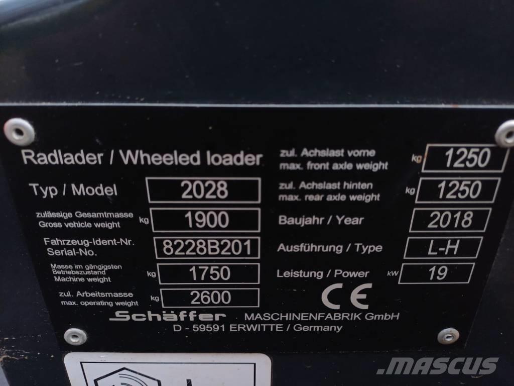 Schäffer 2028 Multi-purpose loaders