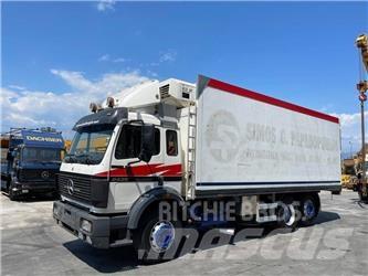 Mercedes-Benz 2435L Refrigerated containers