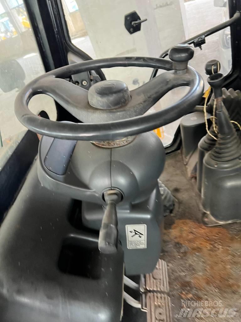 JCB 3 CX Backhoe