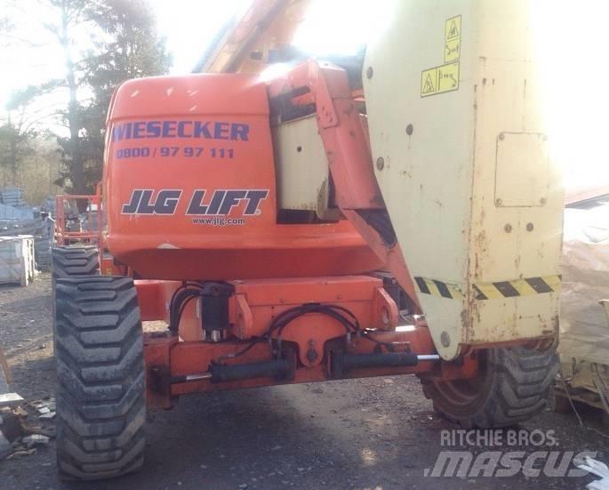 JLG 600 AJ Articulated boom lifts